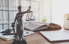 Comment résoudre un conflit avec un notaire