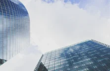 La Bourse de Paris hésite, entre croissance européenne et droits de douane