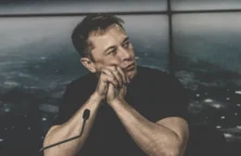 Elon Musk s’estime lésé et réclame des dizaines de milliards à OpenAI et à Microsoft