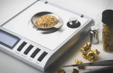 L’or franchit le cap des 4 400 dollars l’once