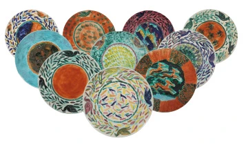 Ensemble de dix assiettes en céramique émaillée des années 1950