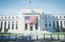 États-Unis : les anciens de la Fed avec Powell contre Trump