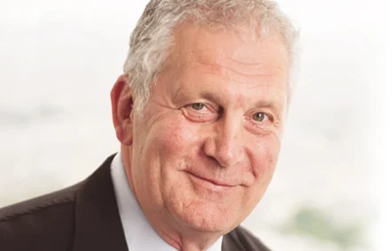 Michel Savy, professeur émérite à l’École d’urbanisme de Paris et à l’École des ponts